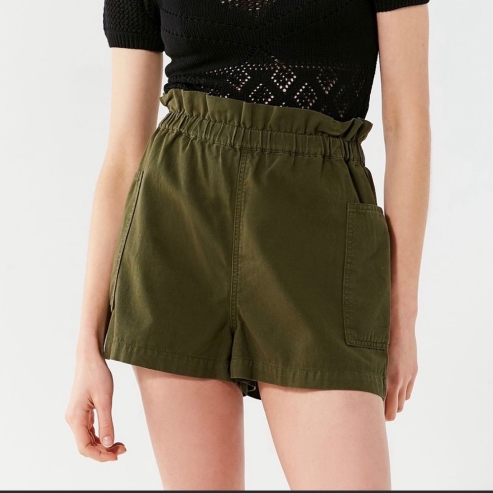 Urban Outfitters Utility Paperbag Short High Rise Size Small